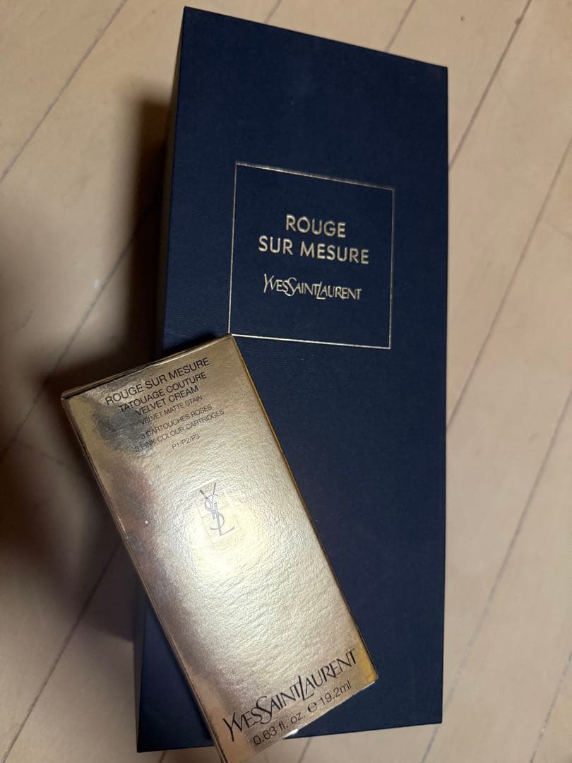 YSL(イヴサンローラン) ルージュ シュール ムジュール