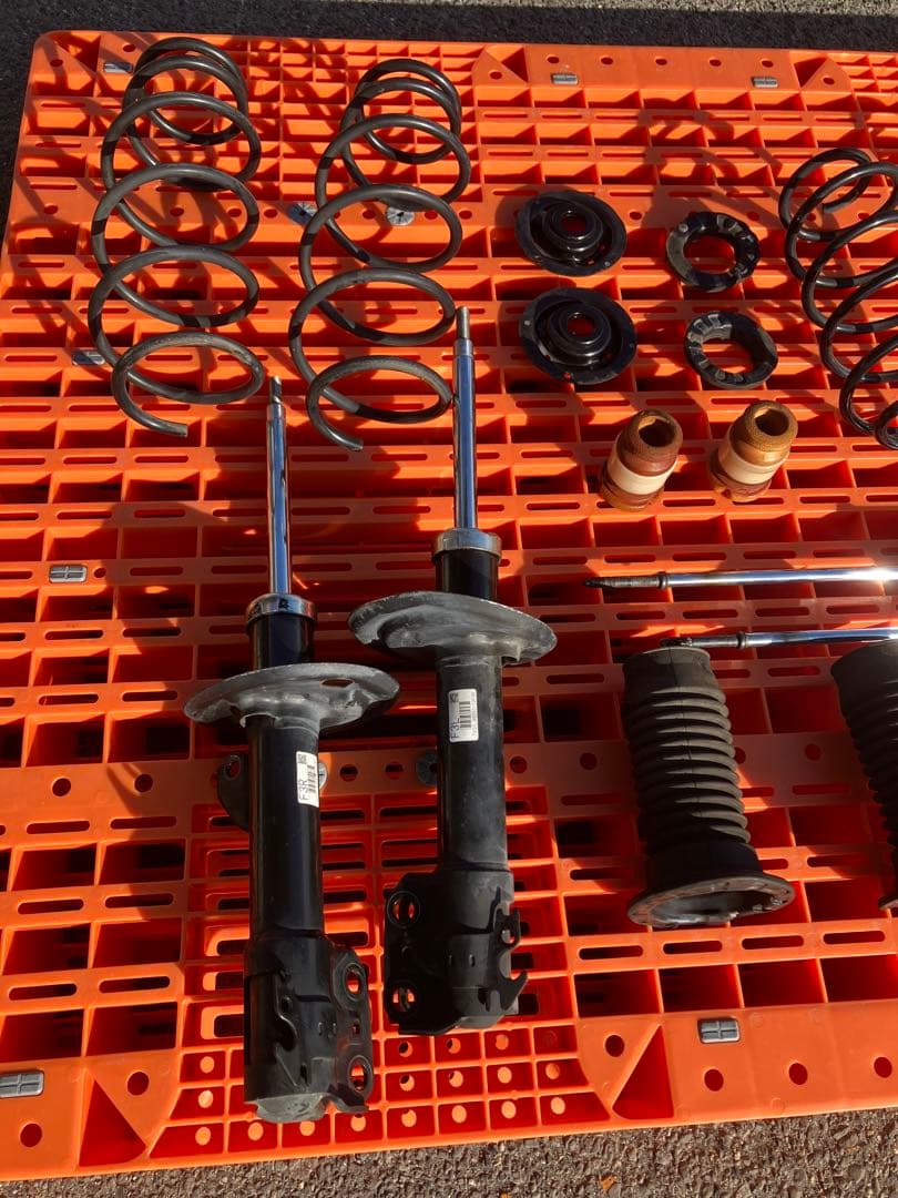 カローラアクシオ（純正足回り）