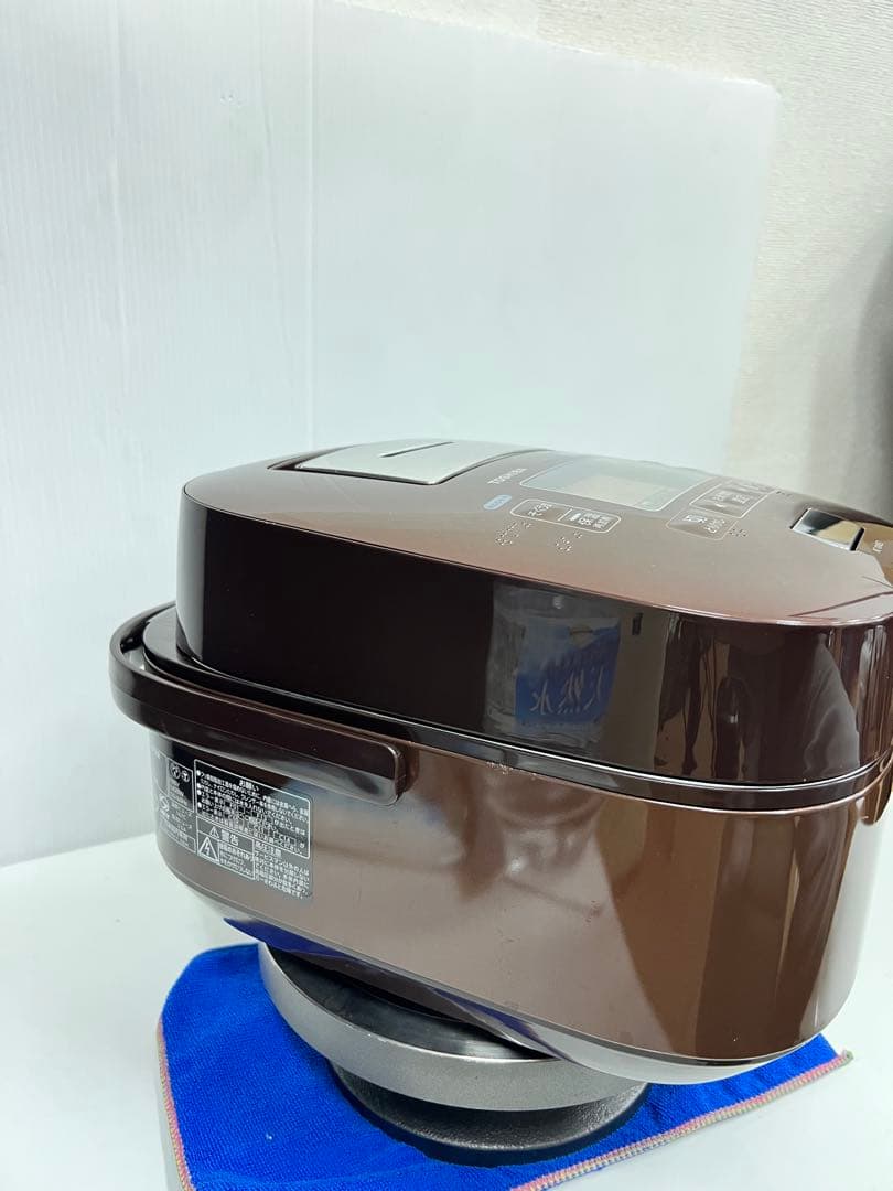 TOSHIBA 圧力IH炊飯器 RC-10VXE2 1.0L 真空保温 本丸釜