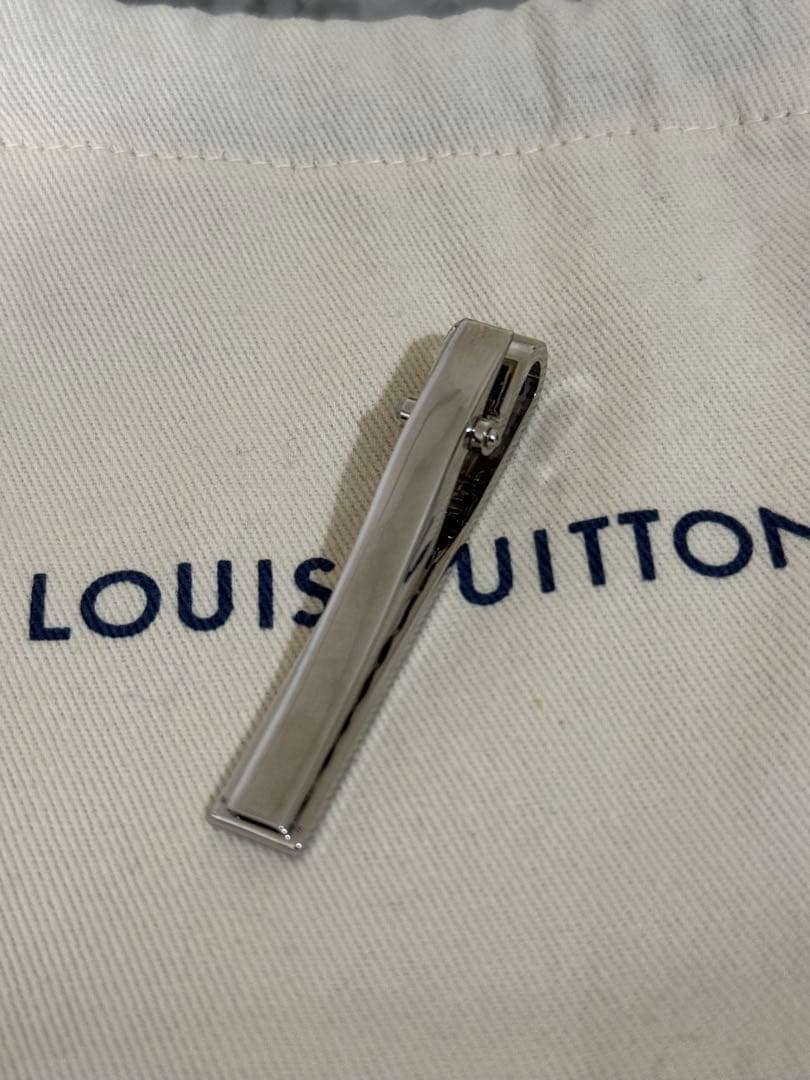 Louis Vuitton ネクタイピン シルバー 保存袋付き