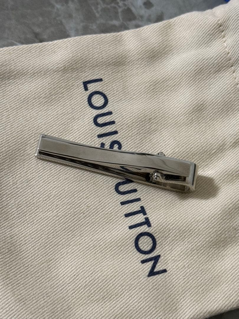 Louis Vuitton ネクタイピン シルバー 保存袋付き