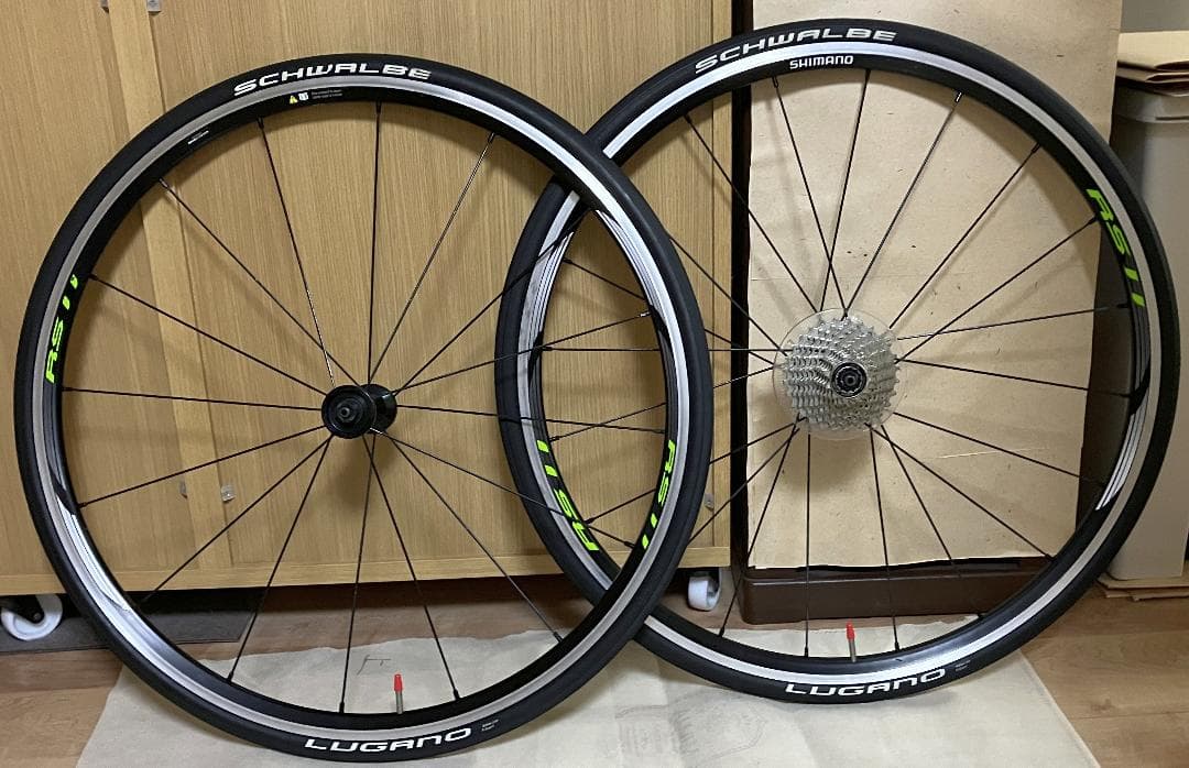 WH-RS11 105スプロケットとタイヤ付き