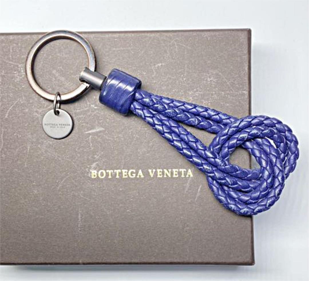BOTTEGA VENETA(ボッテガヴェネタ) キーホルダー