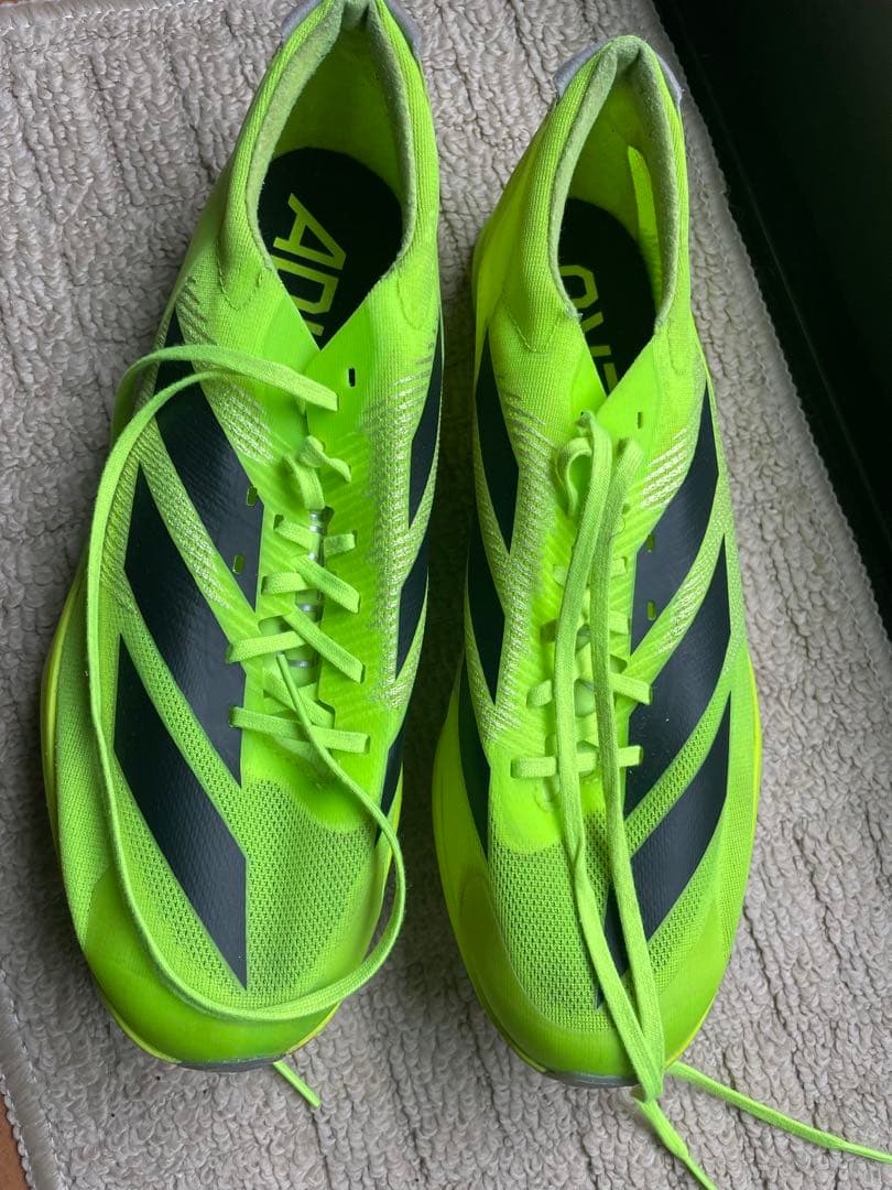 陸上スパイク　アディゼロ　フィネス　27.5