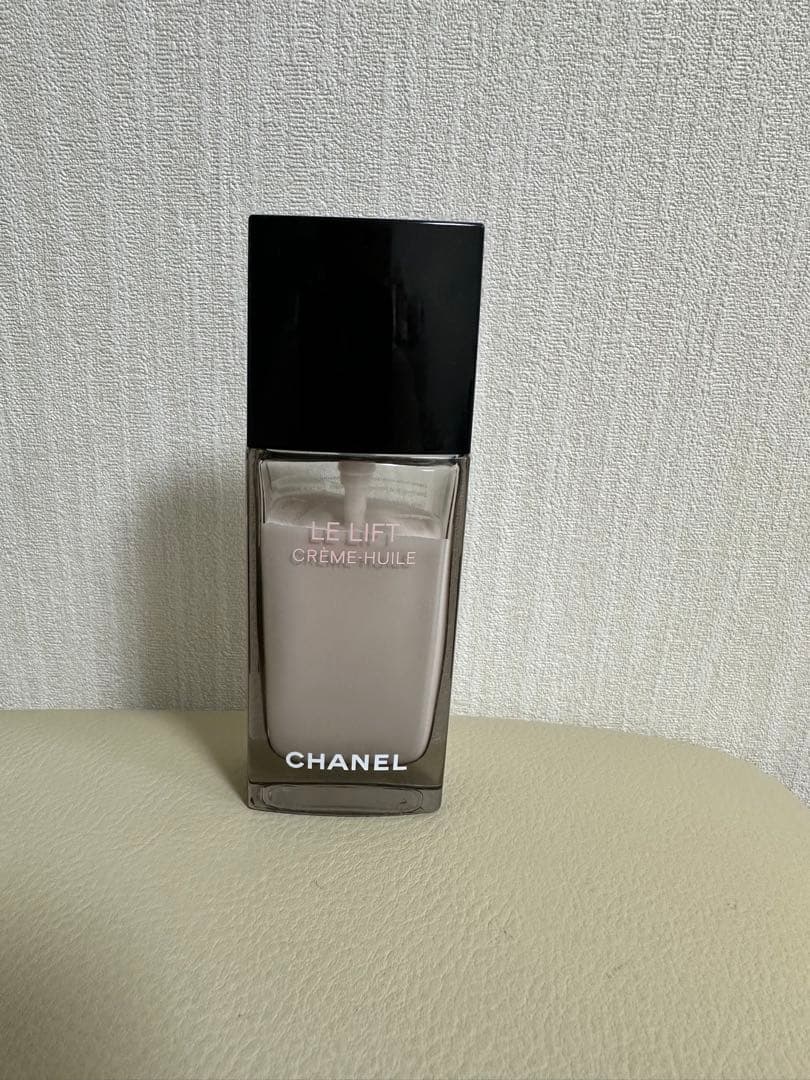本日のみ値下げCHANEL LE LIFT CRÈME HUILE 50ml