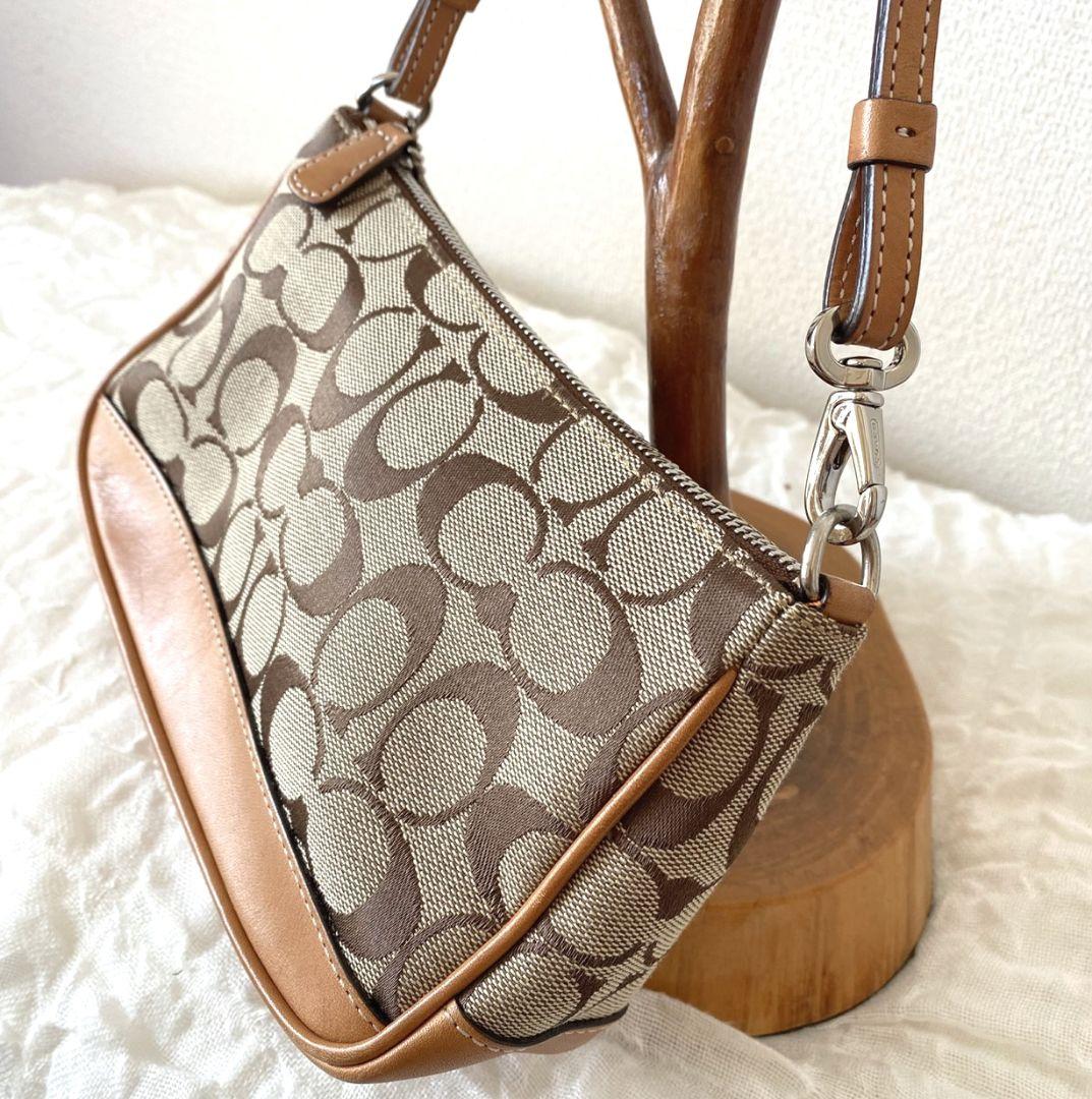 コーチCOACH ショルダーバッグ キャンパスアクセサリーポーチ シグネチャー