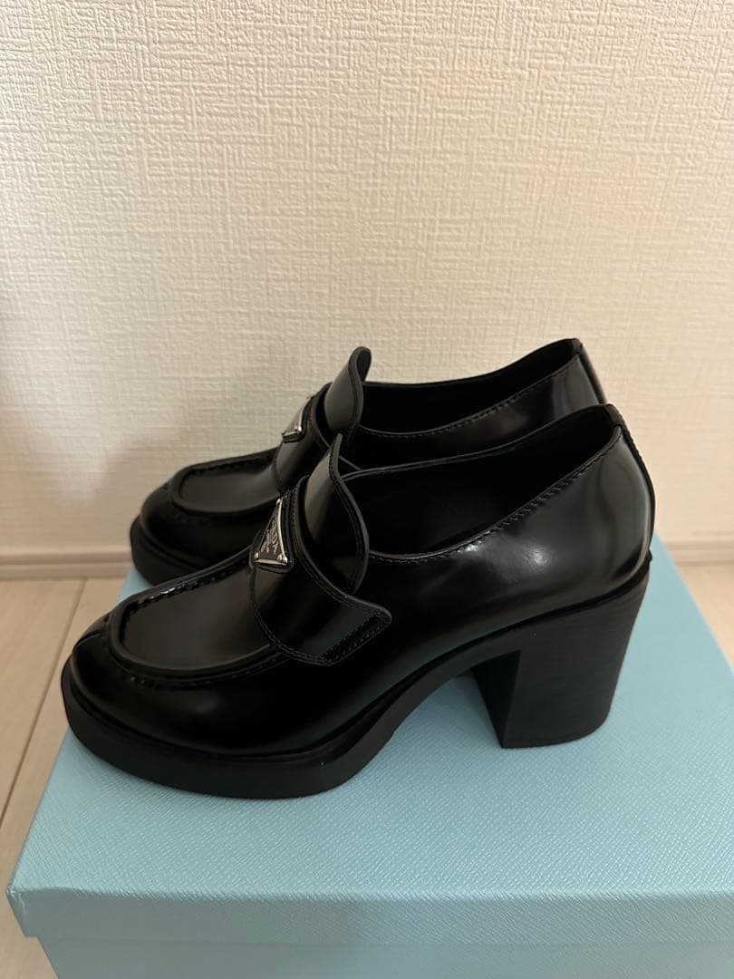 プラダチョコレートハイヒールローファー36