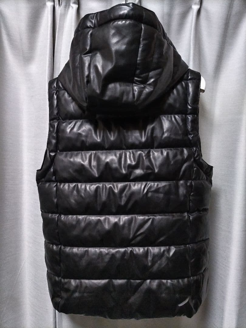 アダムスジャグラー　レトロエンジン　エコ レザー　中綿　ベスト　黒