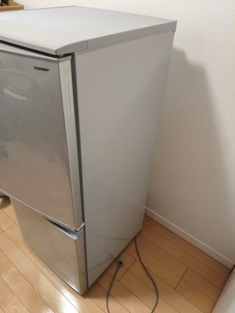 シャープ ノンフロン冷凍冷蔵庫　SJ-D14D-S