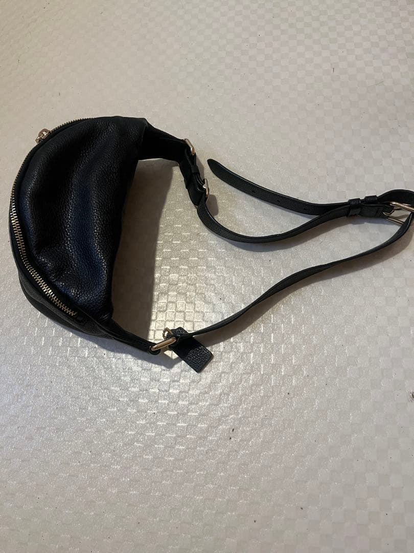 本日限りCOACH ブラック レザー ファニーパック