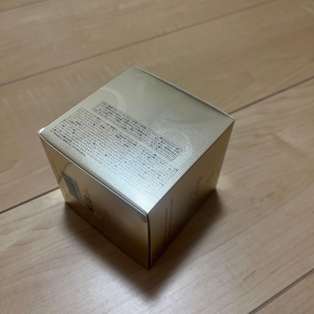 clé de peau BEAUTÉ 15g クレームイユー　レジェネラン