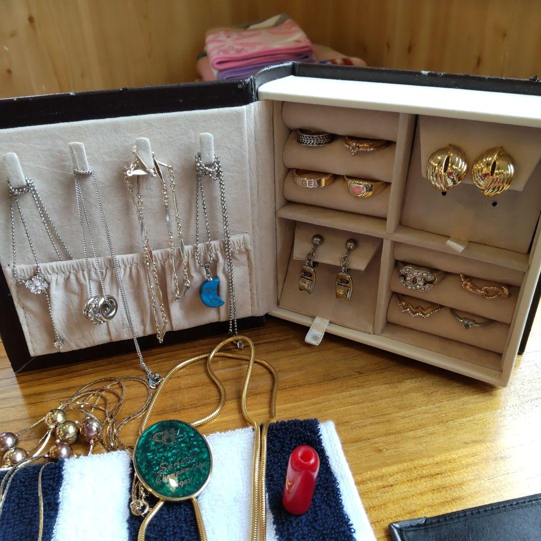 遺品整理　生前整理品　アクセサリーセット