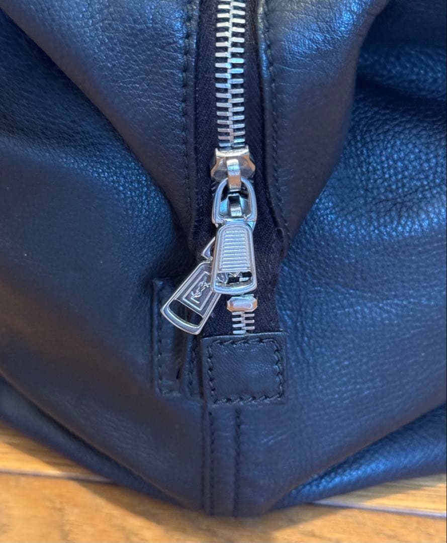 Yves Saint Laurent レザーボストンバック