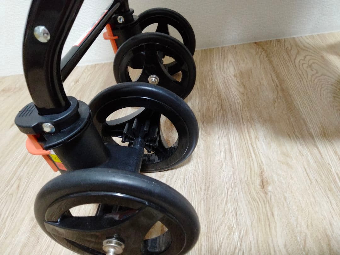 【美品】幸和製作所 シルバーカーTacaoF テイコブナノンDX　バッグ付き