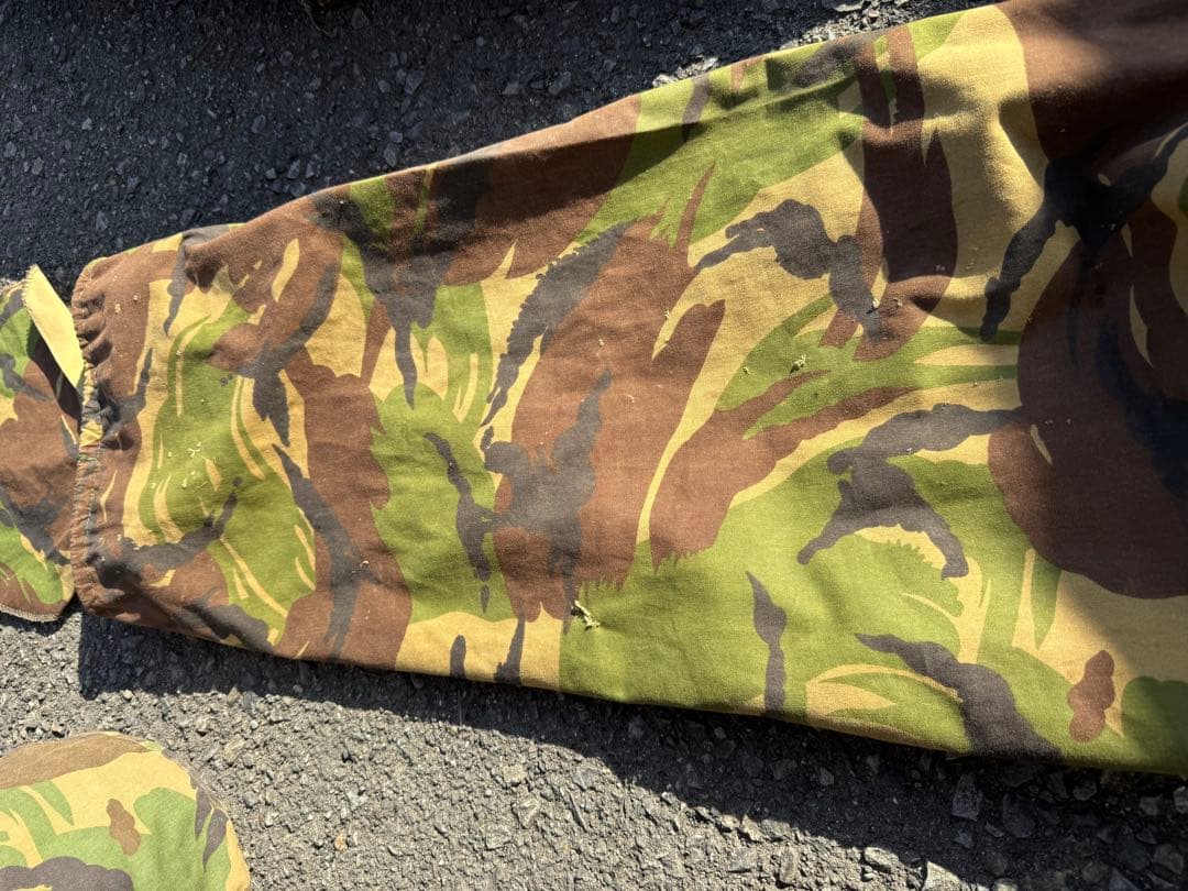 オランダ軍　ダッチアーミーテント②ＤＰＭ迷彩　補修跡有り