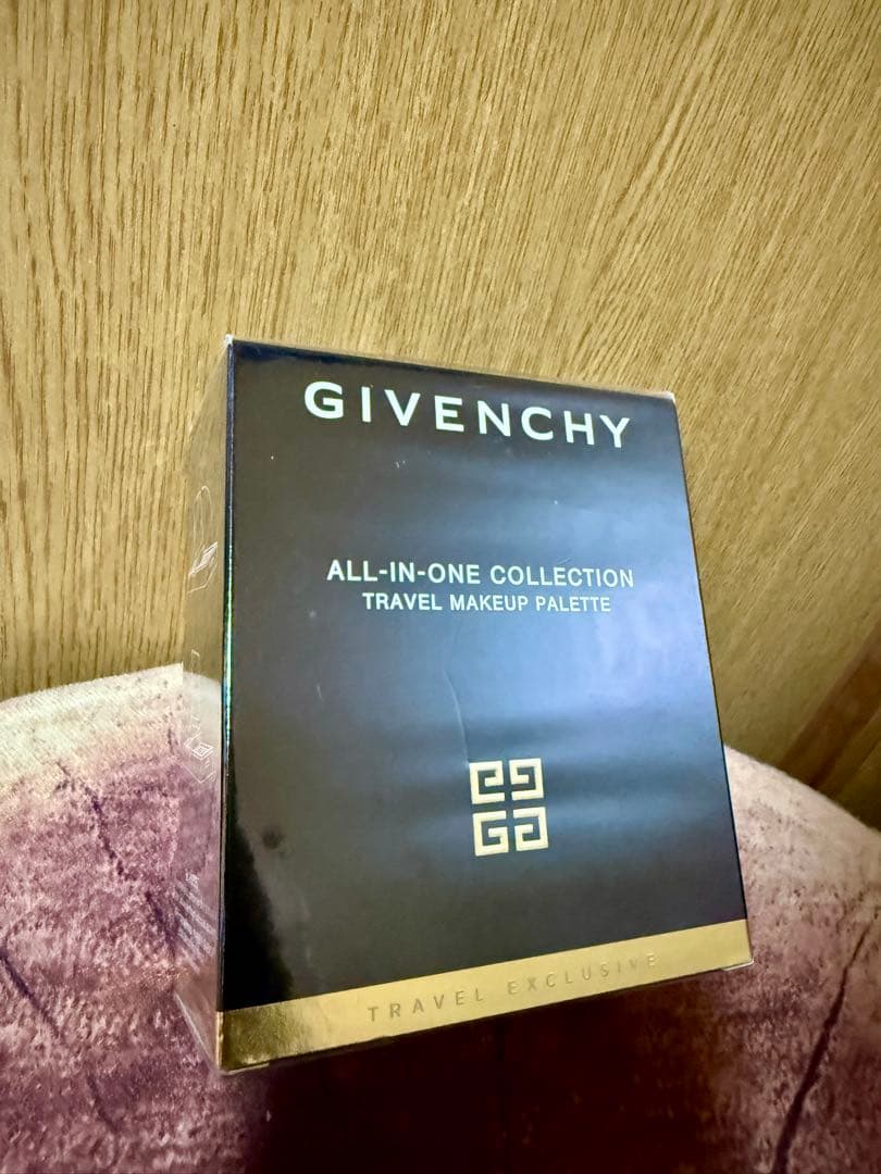 ★新品 未開封 GIVENCHY トラベルメイクアップセット