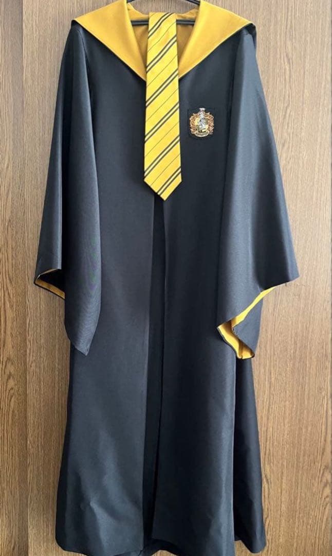 ハリーポッター　ハッフルパフ　ローブXS ネクタイ　マフラー