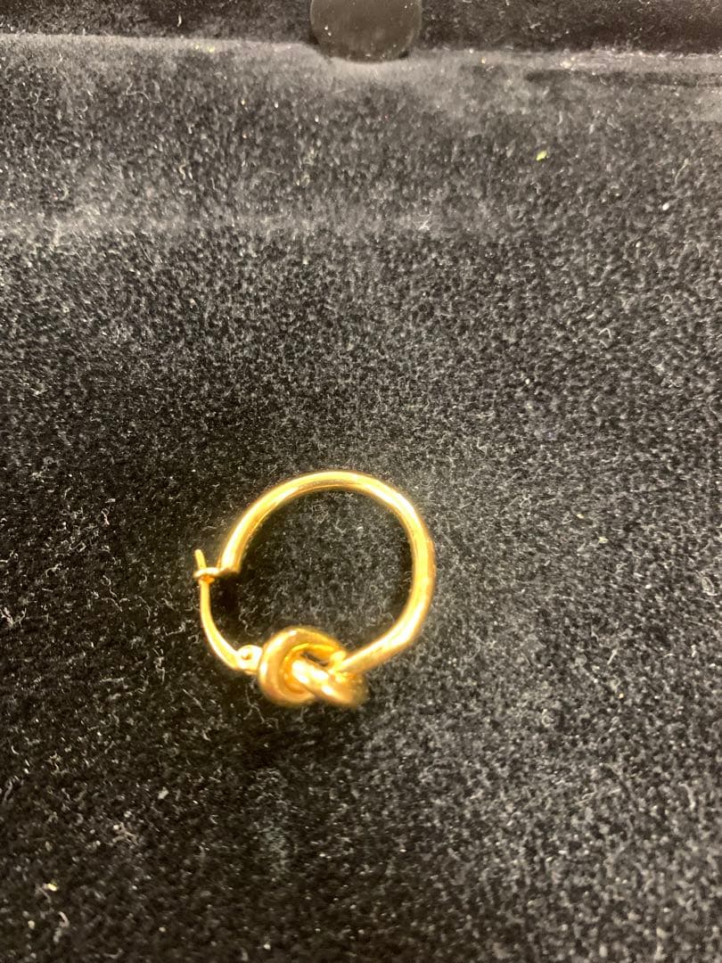 CELINE ゴールドトーン ノットデザイン ピアス(片耳用)