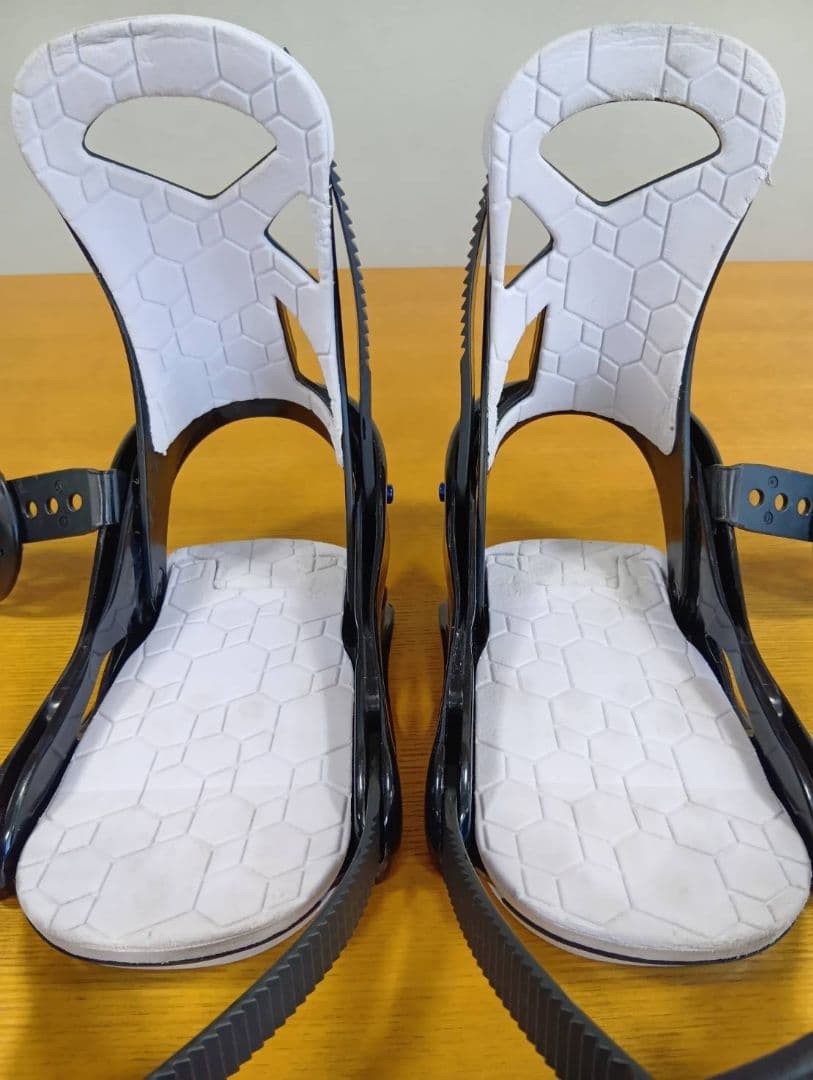 BURTON SMALLS スモールズ ビンディング スノーボード　ジュニア