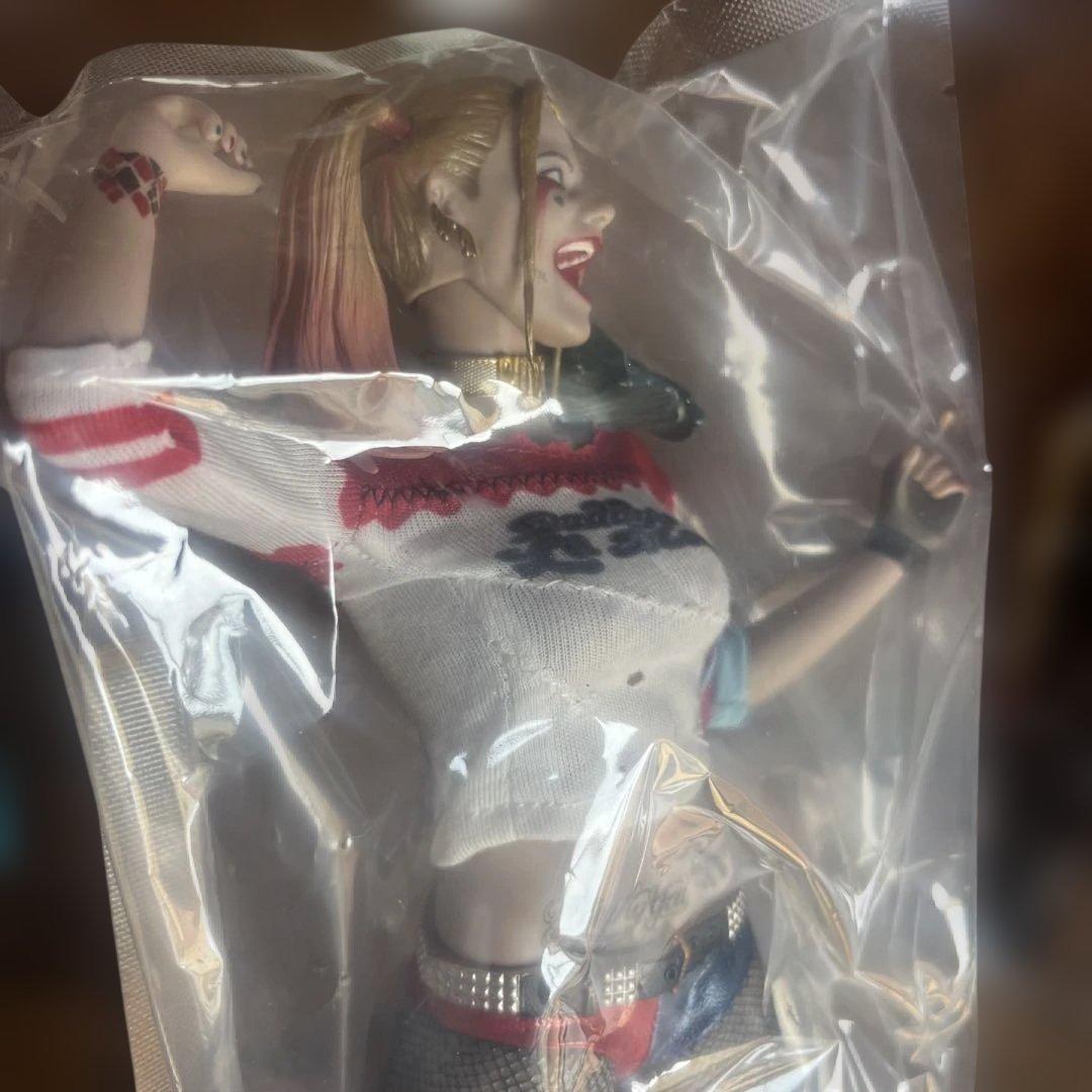 30cm ハーレイクイン 1/6 バットマン スーサイド スクワッド　フィギュア