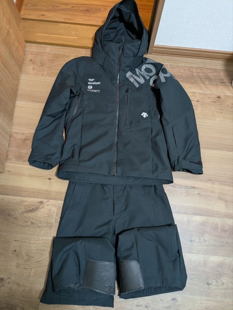 DESCENTEメンズスキーウェア上下セット