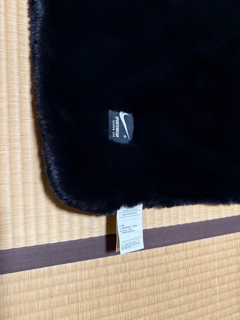[美品] NIKE ナイキ 毛布 ブランケット 白黒