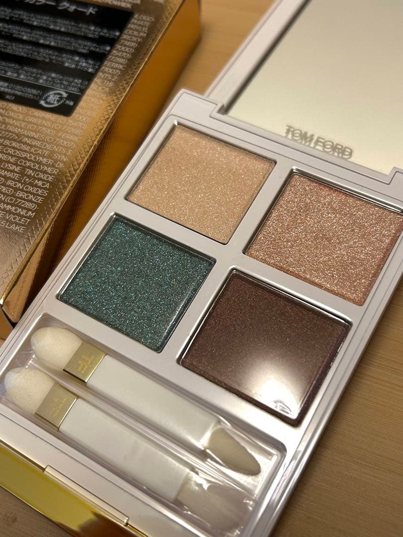 【TOM FORD新品】ソレイユ アイ カラー クォード 01 エメラルドダスク