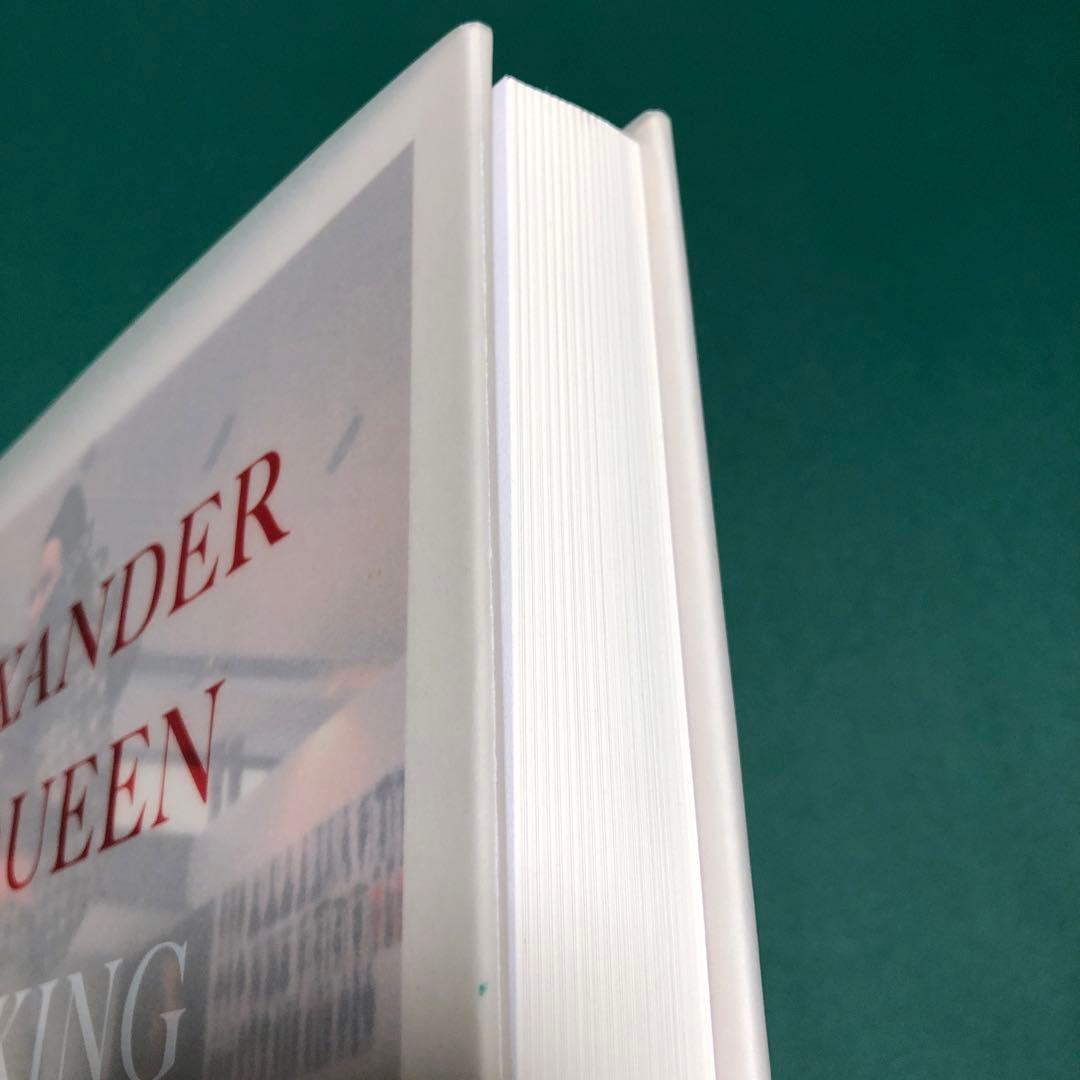 洋書 ALEXANDER McQUEEN WORKING PROCESS