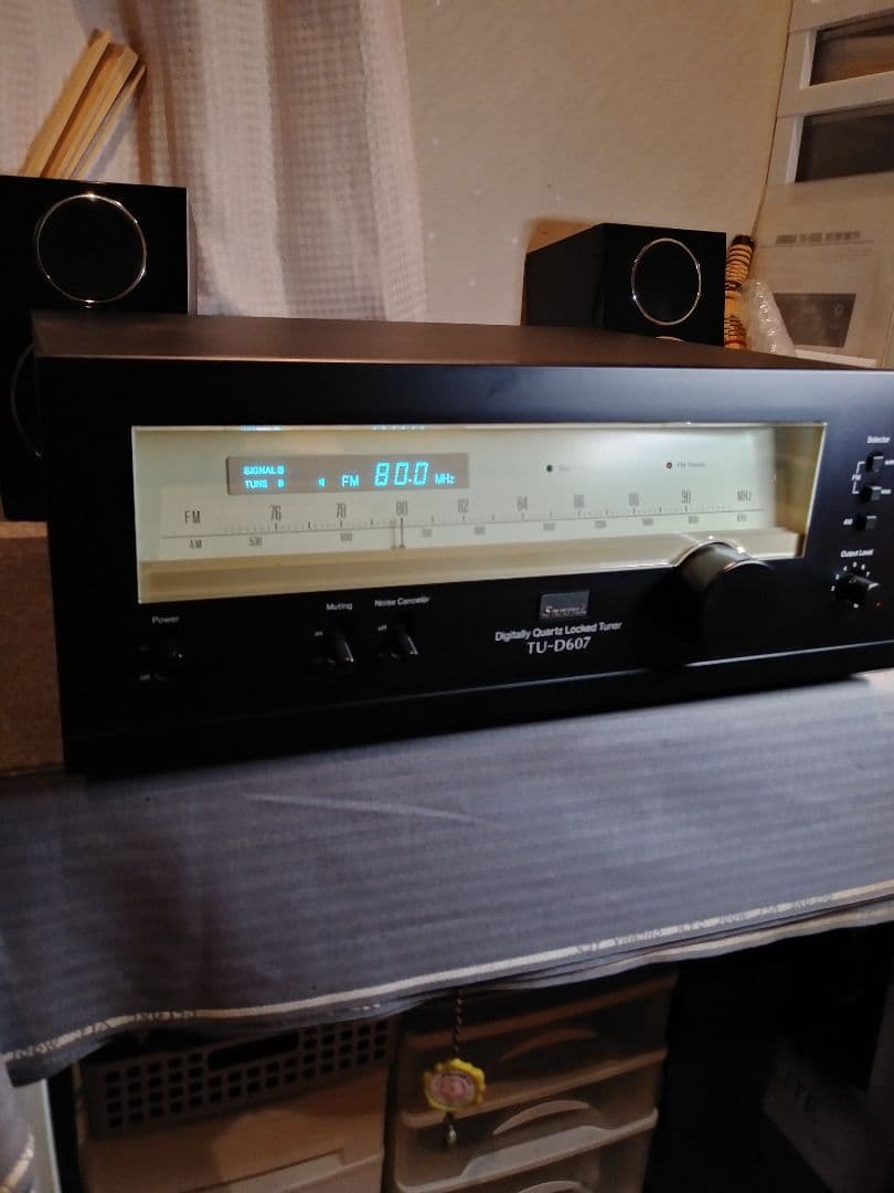 (美品動作品)　チューナー SANSUI TU-D607