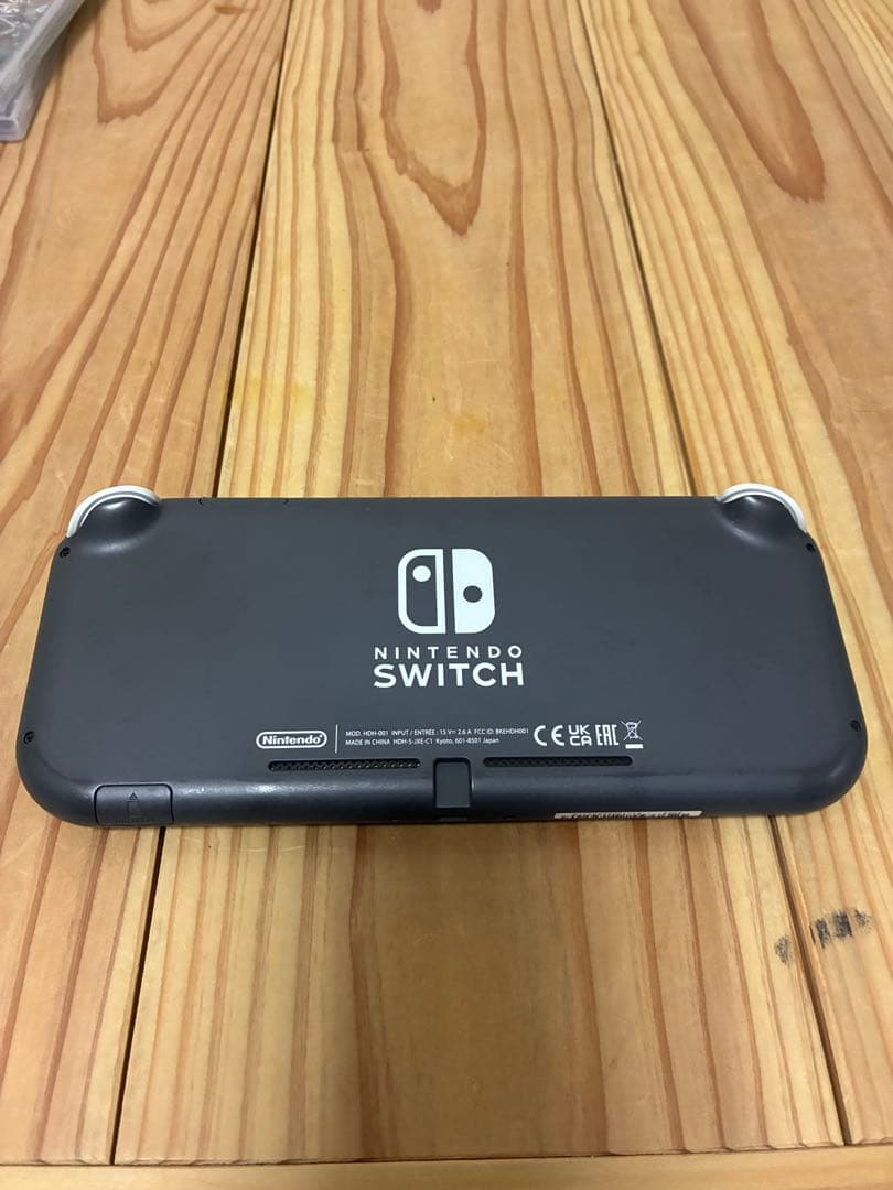 Nintendo Switch Lite 2023年製