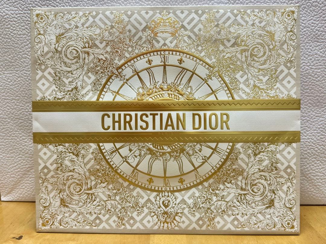 ディオールホリデーオファー