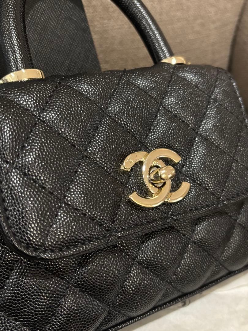 CHANEシャネル ハンドルミニショルダーバッグ ノベルティ キルティング 黒