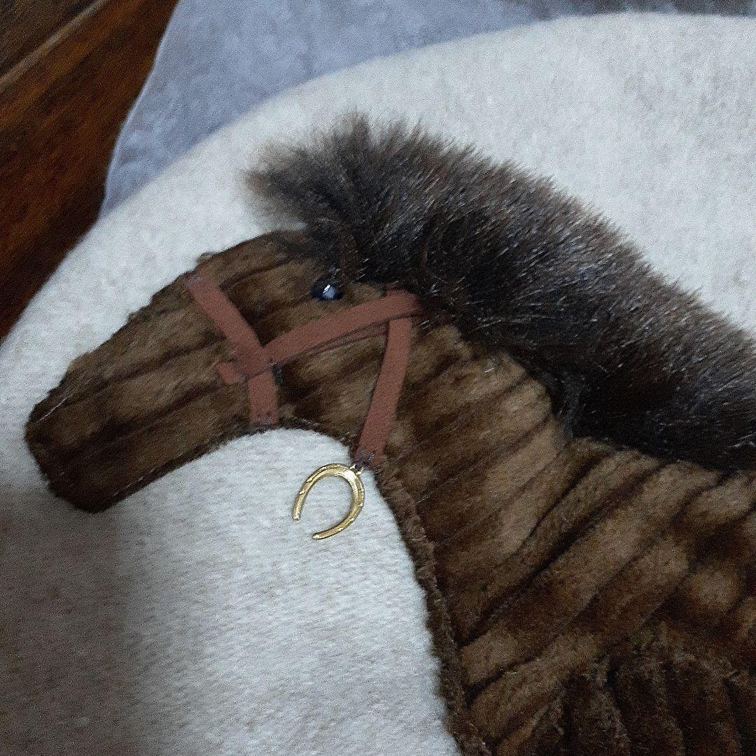 新品未使用　お馬さんのベレー帽　バラ色の帽子