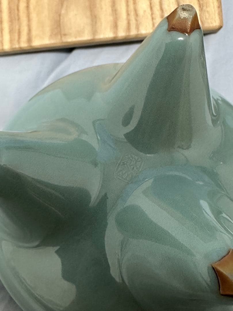 は*ま様 諏訪蘇山作 香炉 青磁 袴腰 三足香炉 純銀 花刻透し火屋 信幸造