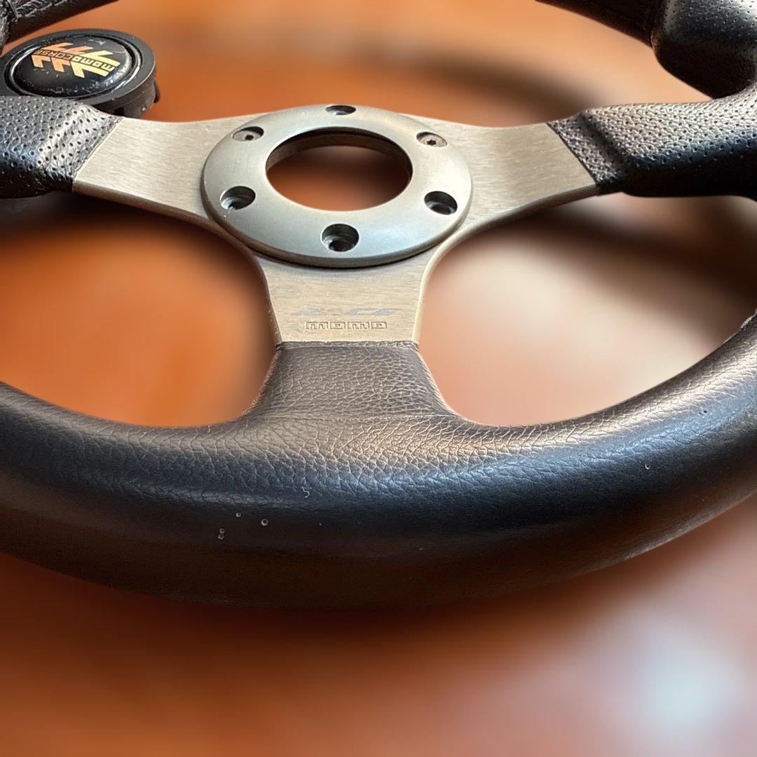 momo race 320mm ステアリング やっぱ小径のもんよ