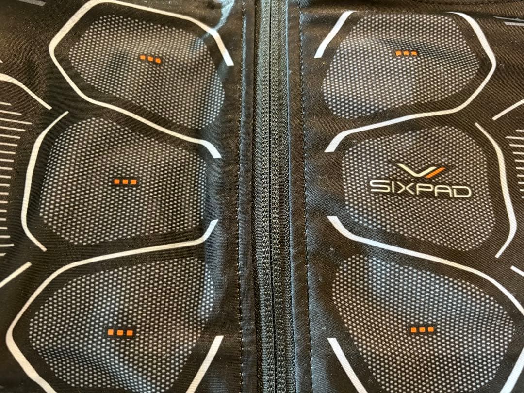 ★nanaさん専用【保証付】シックスパッド コアベルト Mサイズ