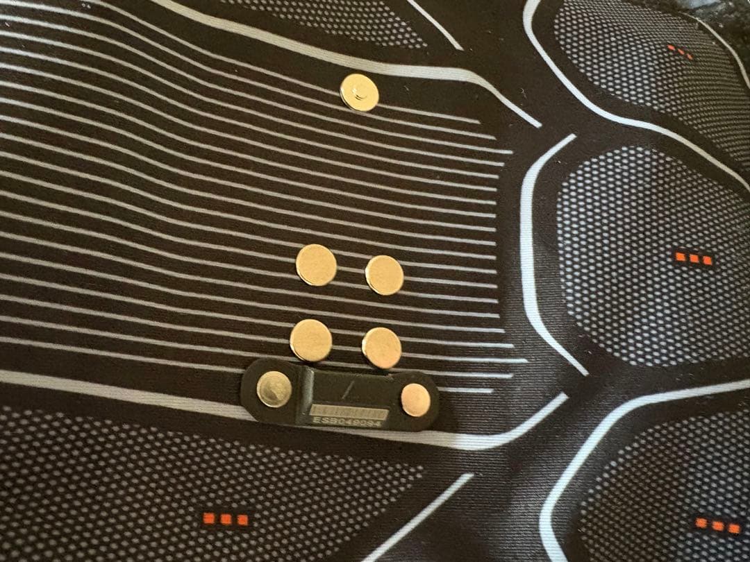 ★nanaさん専用【保証付】シックスパッド コアベルト Mサイズ