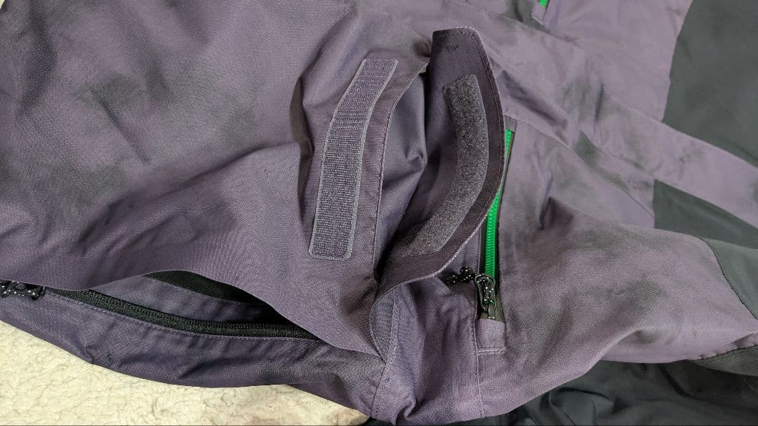 【新品・未使用】マウンテンハードウェア スノーボード ジャケット