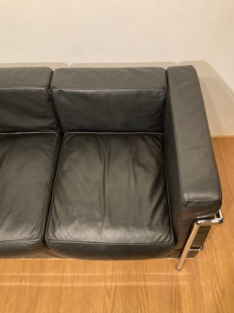 コルビュジエ LC2 黒本革 ヴィンテージ ソファ 2人掛け 羽毛クッション