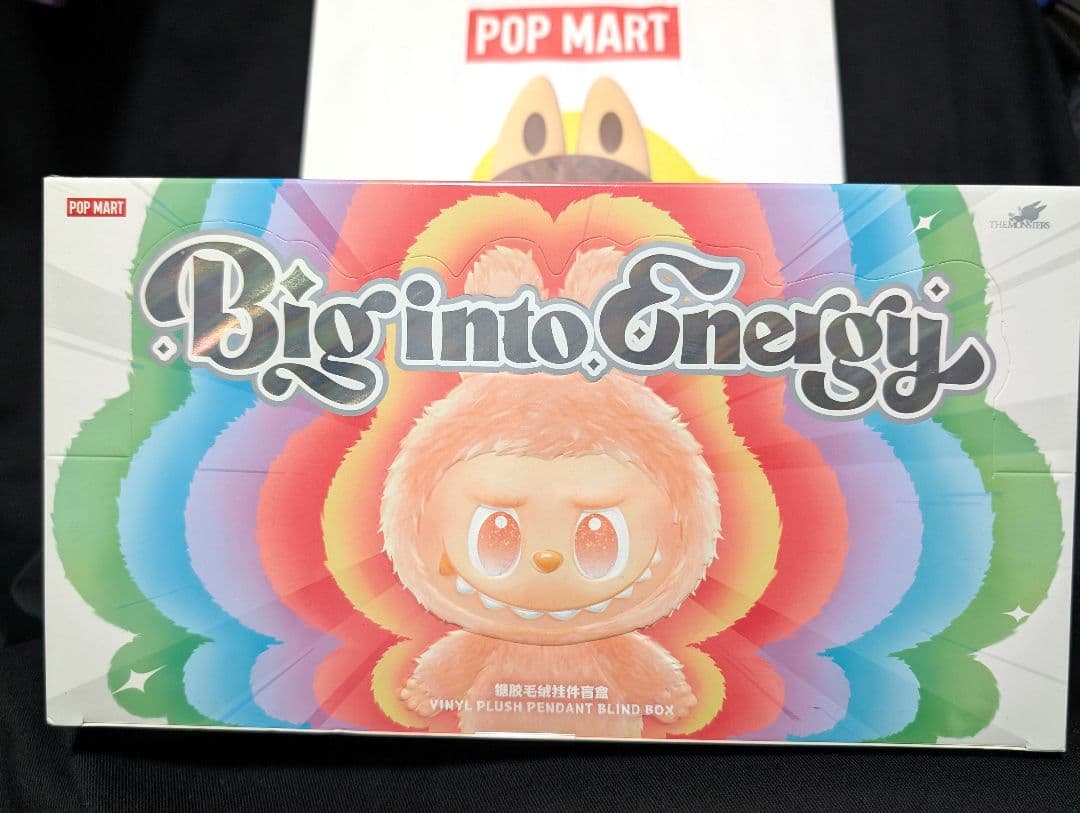 THE MONSTERS Big into Energy LABUBUぬいぐるみ