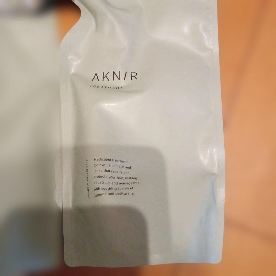 お値下げしました AKN/R シャンプー4 ヘアトリートメント9 合計13セット