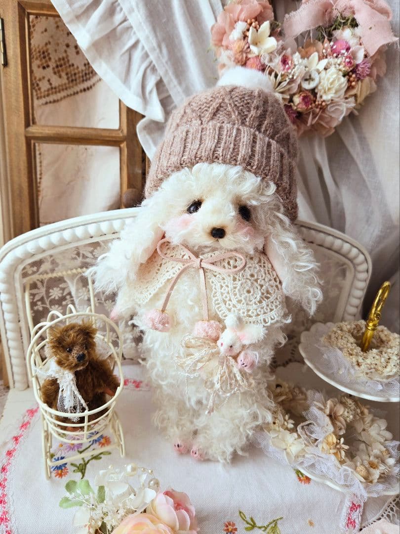 ミルク色のトイプードルちゃん毛糸のお帽子&ストールおめかしstyle テディベア
