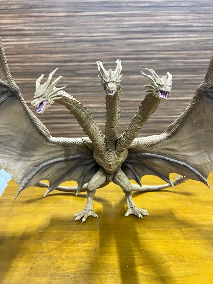 バンダイ　S.H.モンスターアーツ　ゴジラ　キングギドラ(2019)