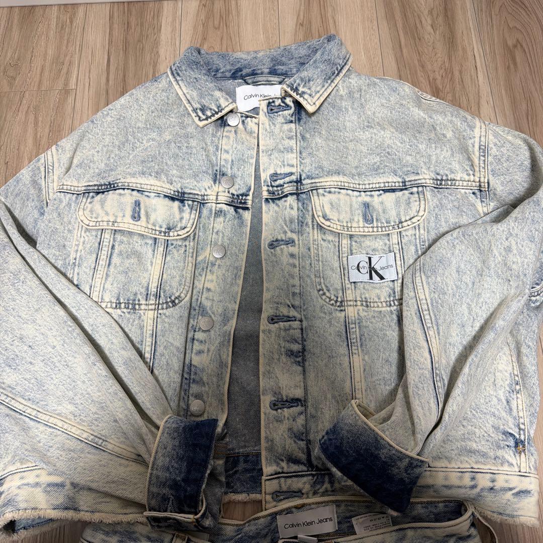 カルバンクライン Gジャンセット 白シャツもつけます