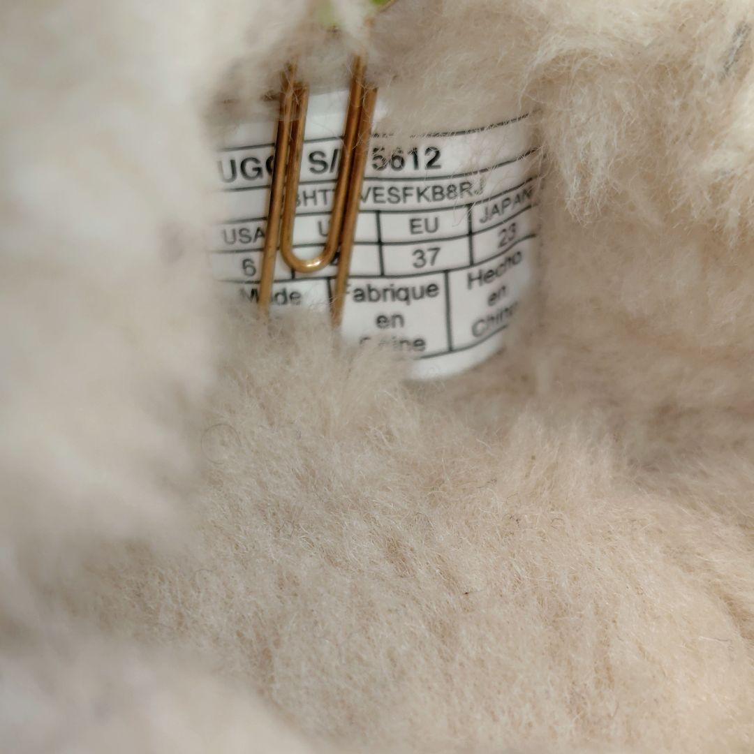 美品　UGG アグ　ウィメンズ　ダコタ　モカシン　23cm