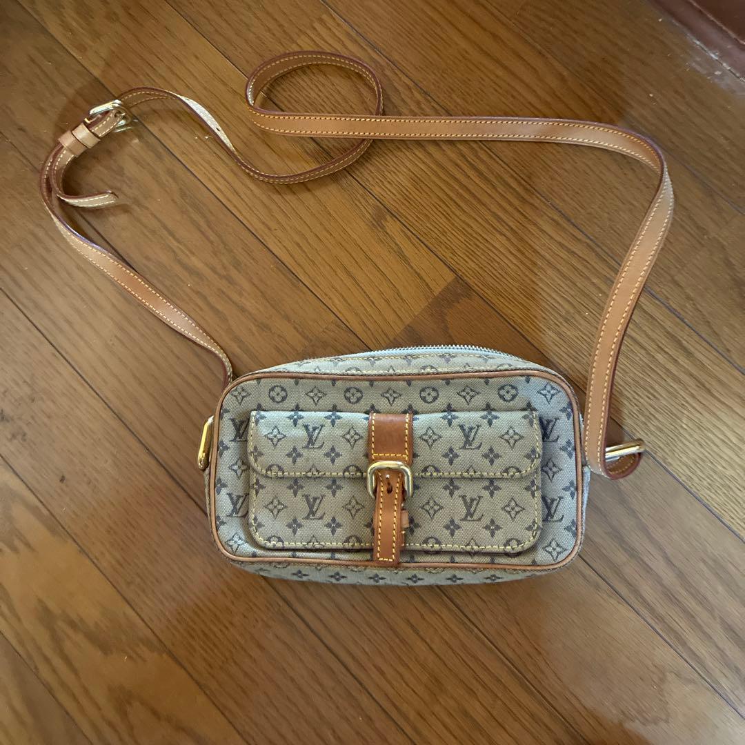 Louis Vuitton ベージュ ショルダーバッグ