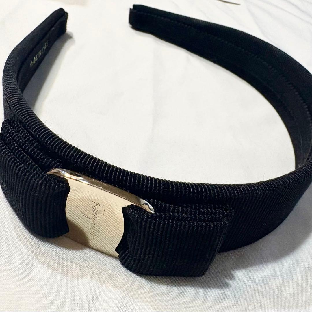 【美品！箱付き】Salvatore Ferragamo カチューシャ ブラック