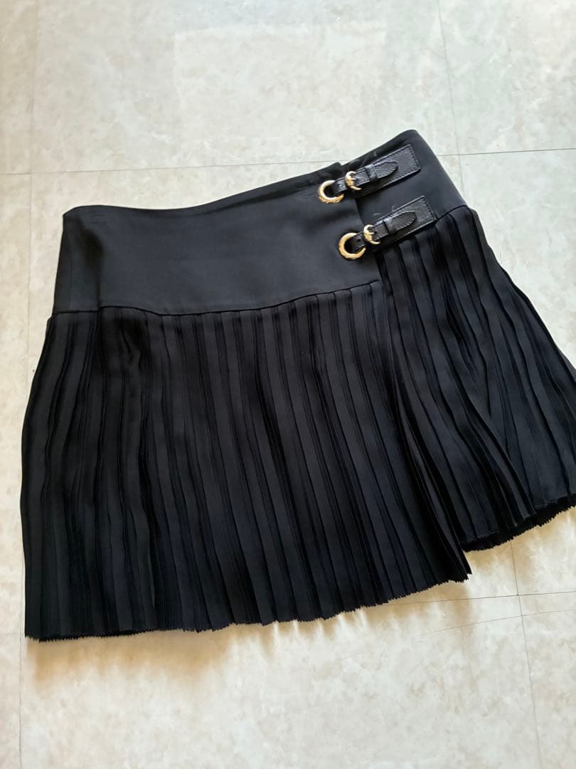 GUCCI黒シルク巻きプリーツスカート 40 正規品