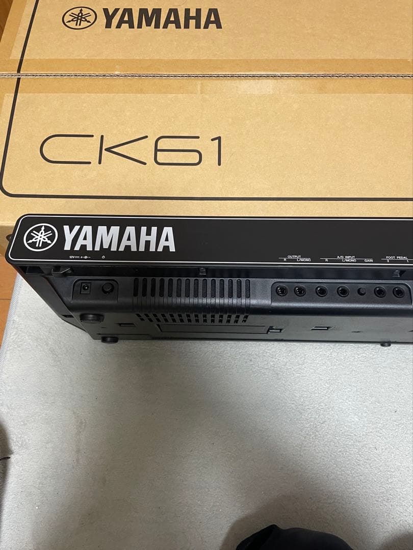 即購入可　超美品　YAMAHA CK61 キーボード　ピアノ　シンセ