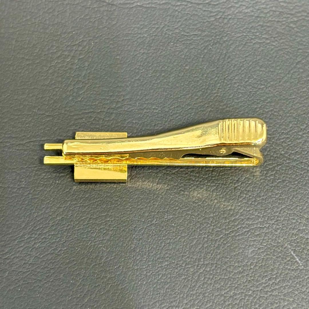 【美品】【ルイヴィトン】LVロゴ ネクタイピン ゴールドカラー ビジネス 結婚式